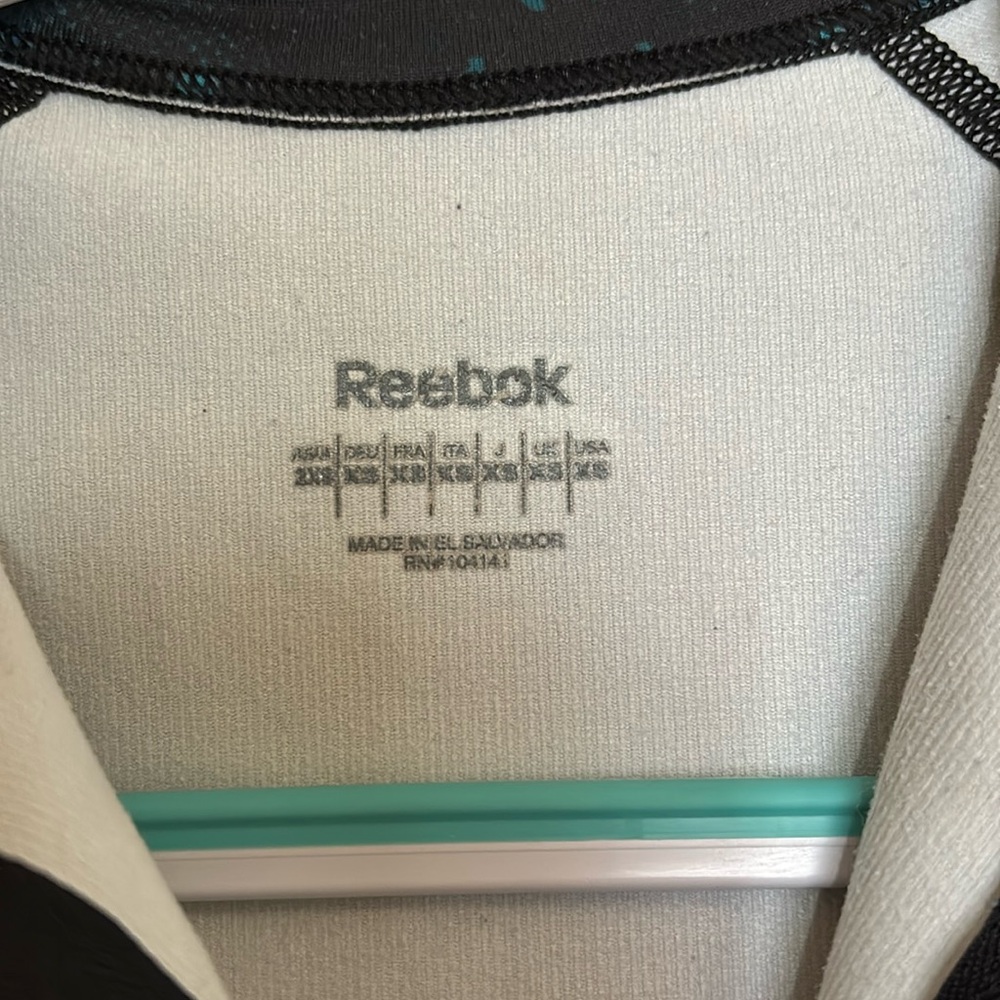 Reebok Athletic Shirt (XS) - Picture 2 of 3